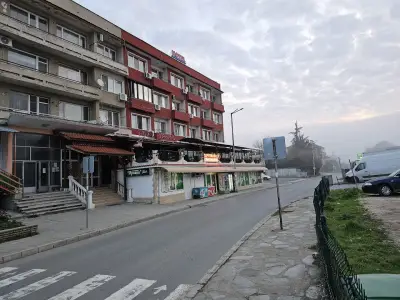 Хотел Тракия в Ивайловград