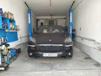 АВТОСЕРВИЗ ДОРУК-21 ООД І Зареждане на автоклиматици І Ремонт на климатици І Монтаж І Демонтаж и продажба на гуми