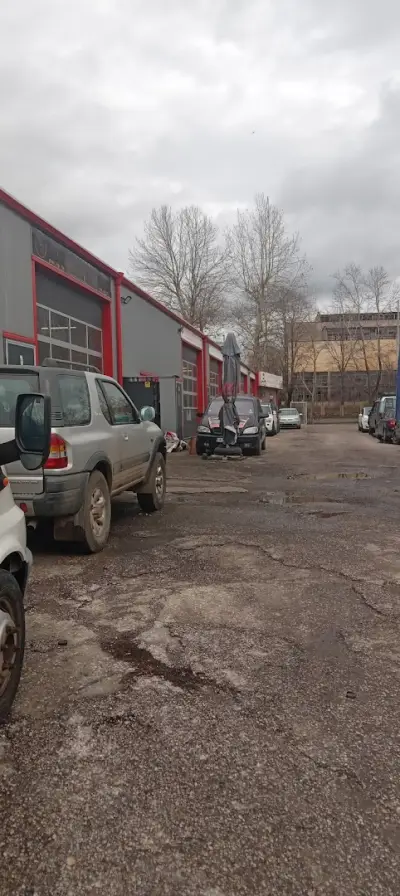 Акумулаторен център и Автосервиз Сакар 90 MONBAT