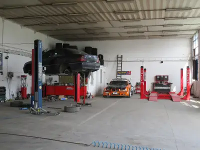 "KАЗАКОВ КАР" ЕООД Автосервиз и пътна помощ KAZAKOV CAR LTD