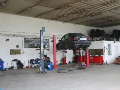 "KАЗАКОВ КАР" ЕООД Автосервиз и пътна помощ KAZAKOV CAR LTD
