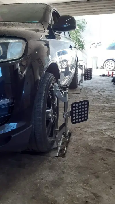 Автосервиз - Близнаците