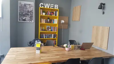 CO&WO Coworking café