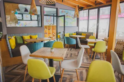 7even Coffee & Kids Club