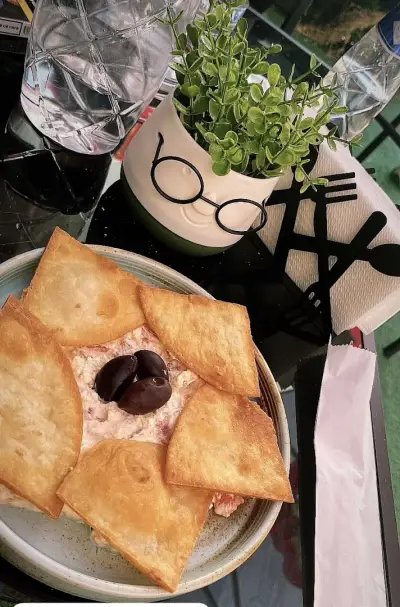Maraya: Food and Drinks