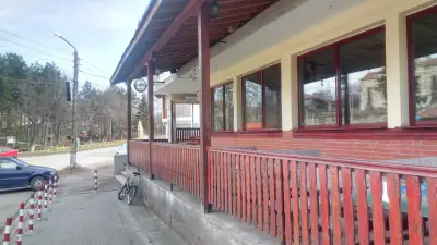 Кафене "Максимално"