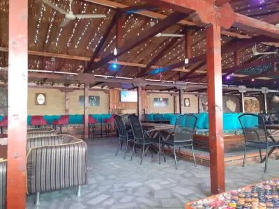 VIVA Cafe & Bar