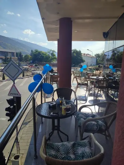 Lux bar & dinner