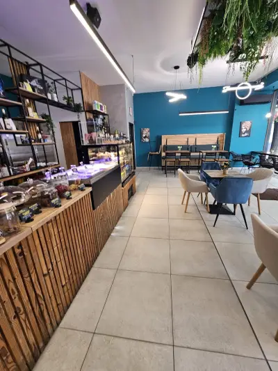 YOUTOPIA by New Coffee World