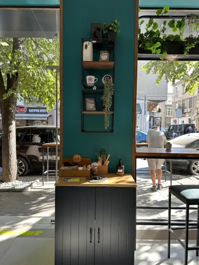 YOUTOPIA by New Coffee World