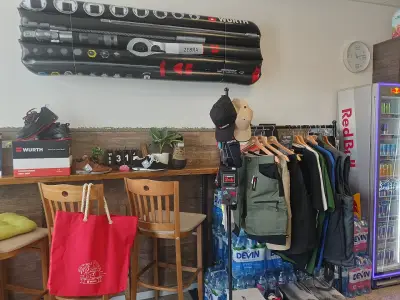 POPULAR COFFEE SHOP