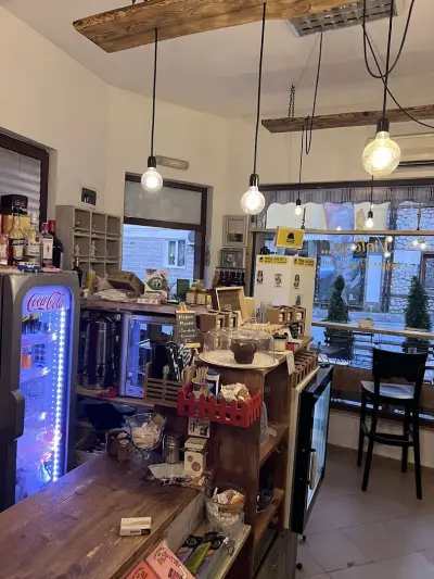 Vanilla Coffee Shop and Bar