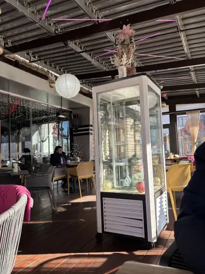 Cafe Bar And Street Food Eliz