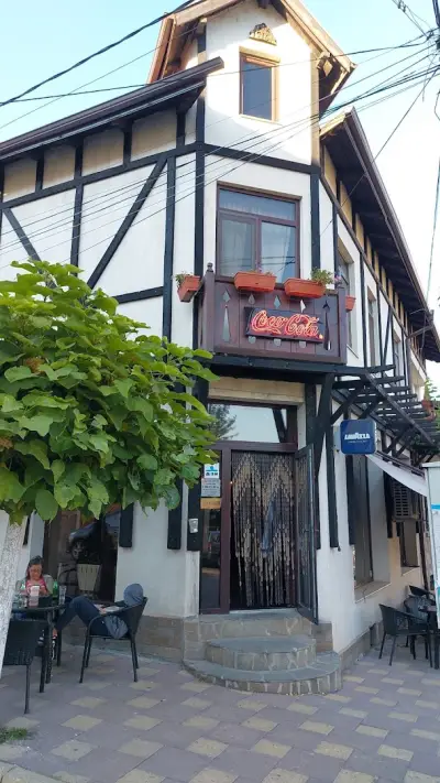 Cafe & Bar Migo