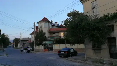 Стаи за нощувки "ЗАМЪКА ВЕБО"