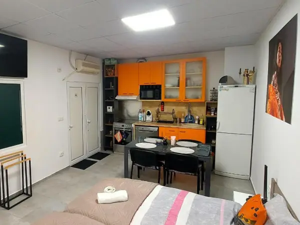 Стандартно студио