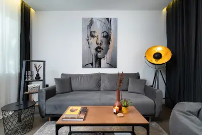 The Grey аpARTment