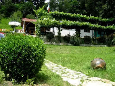 Вила Ломар
