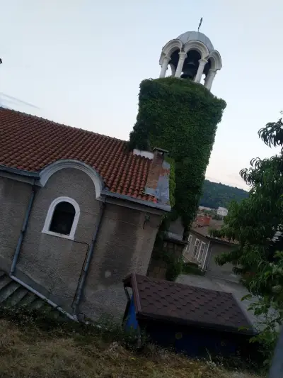 Апарт Пееви