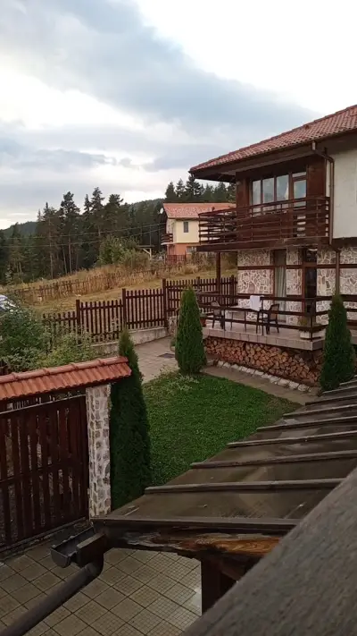 Къщи Тара