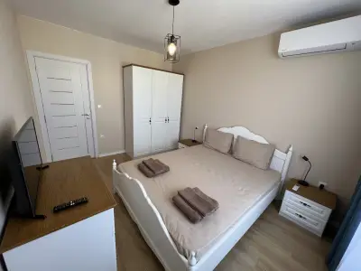 EMERALD SUITE with private parking