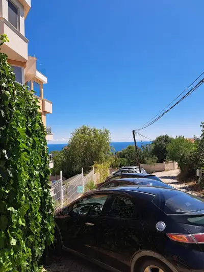 St. Nicholas Apartment: Holiday & Long-term rentals