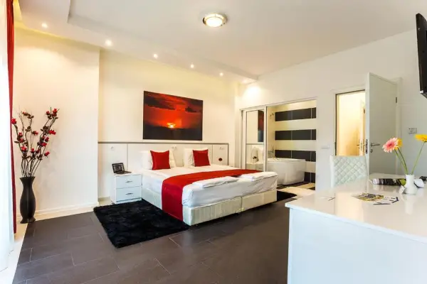 Double Room with Single Spa Bath