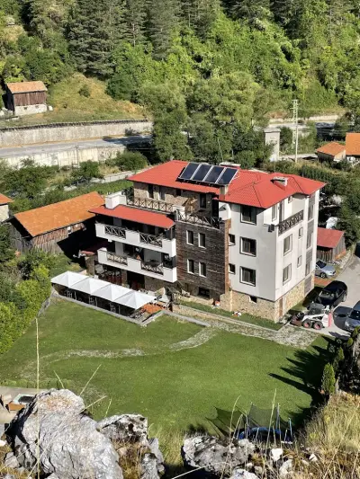 Trigrad Hotel