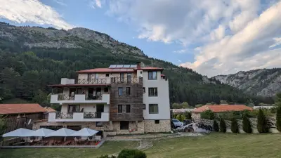 Trigrad Hotel