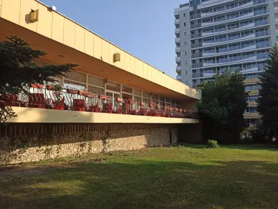 Hotel Ambassador - Free Parking
