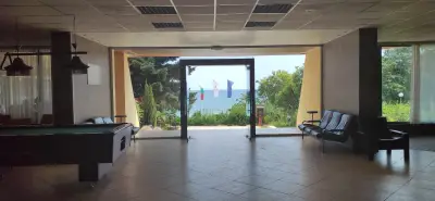 Hotel Ambassador - Free Parking