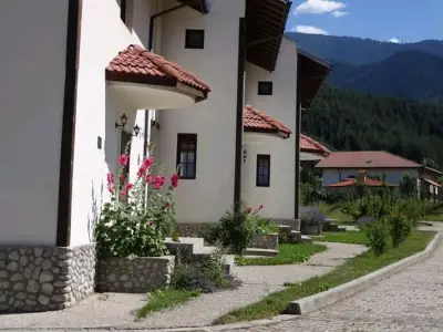 Pinerose Resort