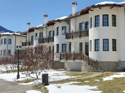 Pinerose Resort