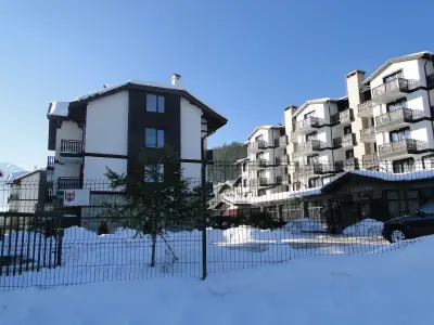 Three Mountains Apartment