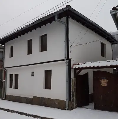 Къща Балканец