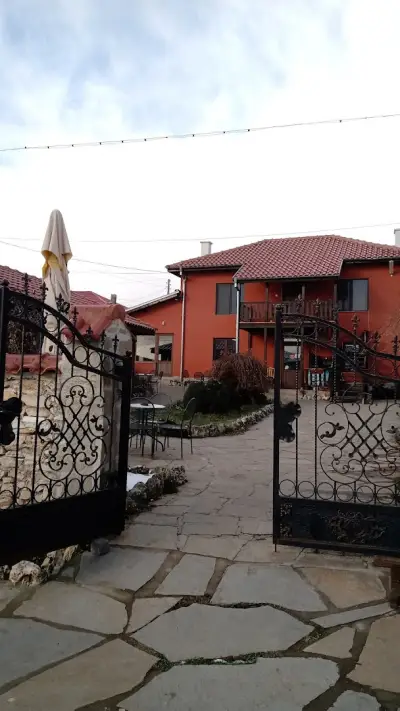 Къща за гости "Калоянови къщи"