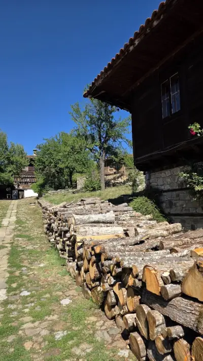 Анастасия Kъща за гости