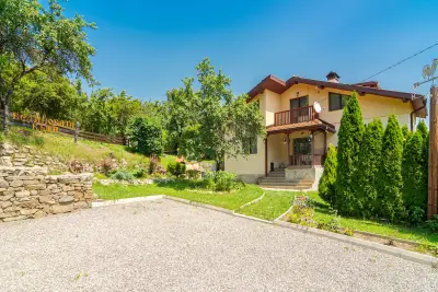 Велиновата Къща