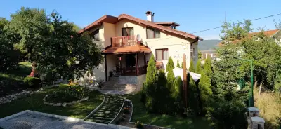 Велиновата Къща