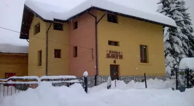 КЪЩА ЗА ГОСТИ КИТИ