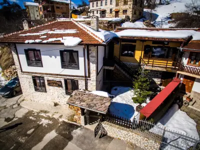 Kutsinska House