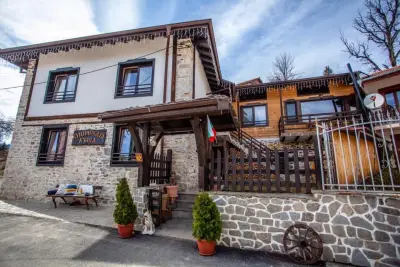 Kutsinska House