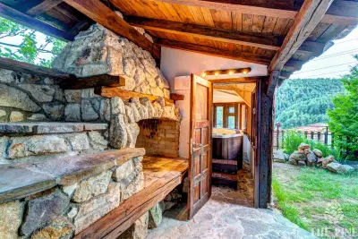 The Pine Levochevo - Guesthouse and Coworking space
