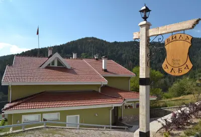 Къща за гости "Вила Алба"