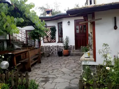 Къща за гости "Елена"