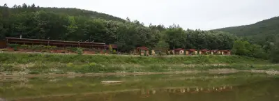 Ваканционен комплекс "Оазис"
