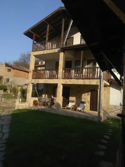 Neda's House
