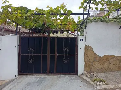 Къща за гости "Асмара"