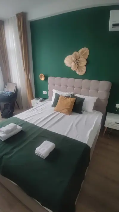 Kapana Guest House on Central Pedestrian street with Parking included