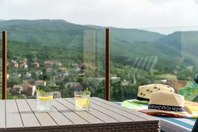 Звездната къща/The Star House